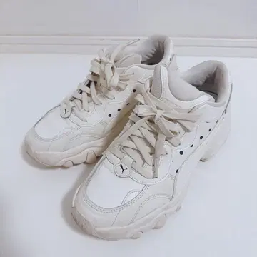 24cm 푸마 Puma 스니커즈 통굽 파르서 웨지