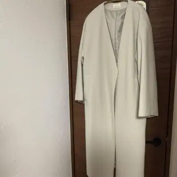 M7days 화이트 롱 코트