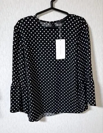 [택 포함 미사용 새상품] ZARA 흑백 도트 7부 소매 블라우스