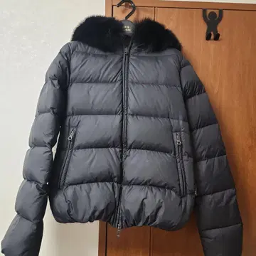 DUVETICA 40 블랙 다운 자켓 퍼 포함