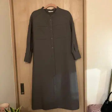 트로와 원피스 그레이