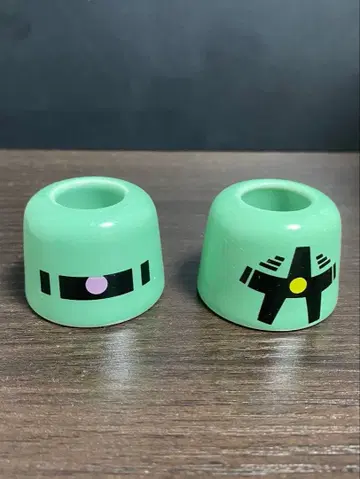 건담 제일복권 마이룸전역 F상 2개 세트 자쿠, 조쿠