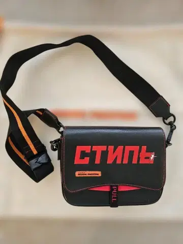 Heron Preston 숄더백 블랙 중고