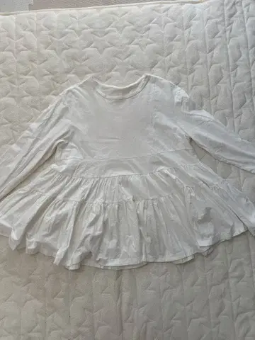 yori 티어드 티셔츠