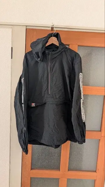 KING GNU 후드 부착 아노락 블랙