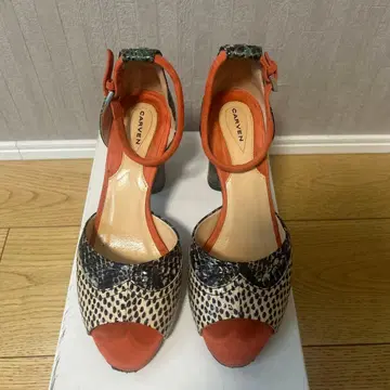 CARVEN 샌들