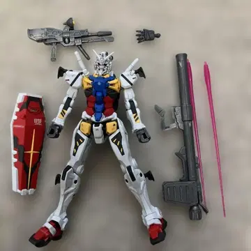 HG 1/144 화이트 건담 완성품