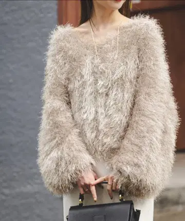 페더 니트 V넥 풀오버