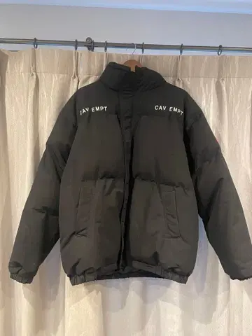 CAV EMPT 다운 자켓 블랙
