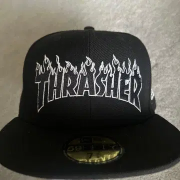 THRASHER 블랙 스냅백 캡 7 3/8