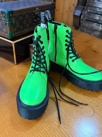 새상품급 LIMI feu 20SS 8홀 가죽 부츠 5