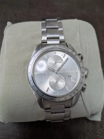 인디펜던트 크로노그래프 실버