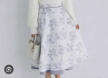 플라워 프린트 x 무지 리버서블 플레어 스커트 toccocloset