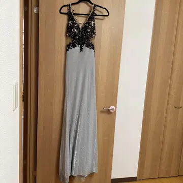 실버 블랙 레이스 롱 드레스