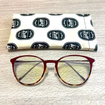 Zoff 와인 레드 라운드 안경 케이스 포함