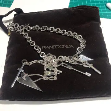 12860 PIANEGONDA 실버 체인 목걸이