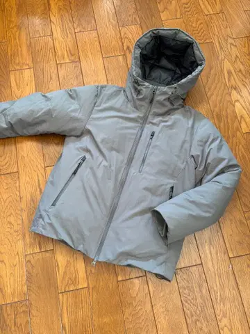 그린 레이블 릴랙싱 BIWATEX 다운 자켓 M