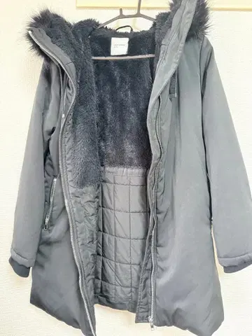 백 넘버 퍼 후드 블랙 여성용 아우터