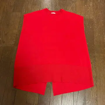 [ ESSEME ] 빨간색 슬리브리스 오버 니트 미사용
