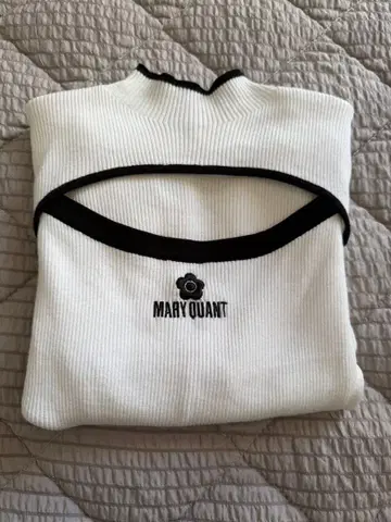 MARY QUANT MERCURYDUO 반팔 니트