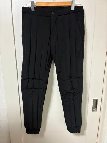 정가 약 100,000만 1piu1uguale3 다운 팬츠