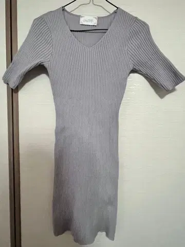 미셸 마카롱 그레이 반팔 니트 원피스