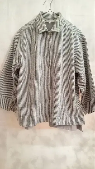 새상품급 LILASIC 스트라이프 패턴 7부 소매 셔츠 코튼 사이즈 M