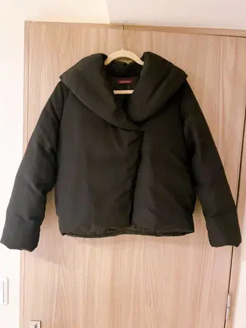 [새상품급] URBAN RESEARCH 블랙 다운 자켓