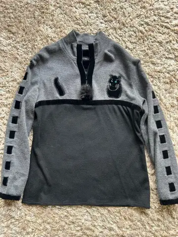 GKITALIA 이탈리아 이타리야 벨로아 니트탑 큐빅 고양이 자수