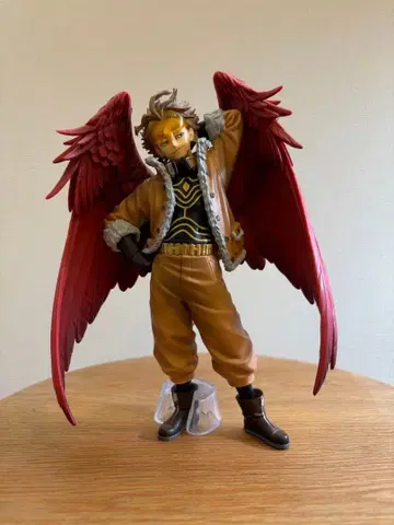 호크스 피규어 깃털 포함