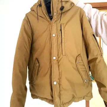 할인 가능 정품 THE NORTH FACE 다운 자켓 베이지 M