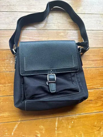 블랙 나일론 가죽 숄더백