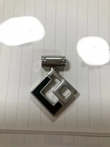 코란토테 목걸이 느슨함 있음