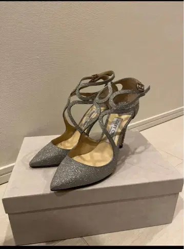 Jiny choo 실버 글리터 하이힐 펌프스