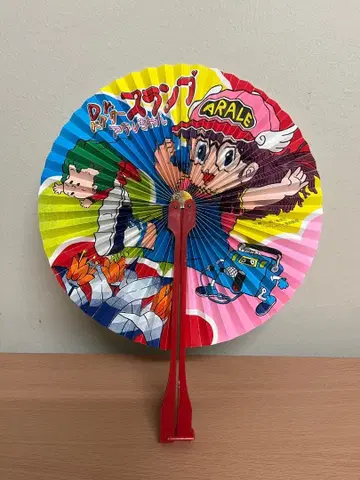 쇼와 레트로 Dr. 슬럼프 아라레짱 부채 골동품