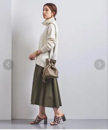 UNITED ARROWS 플레어 스커트