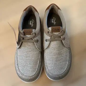 클락스 스니커즈