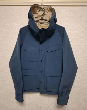 merican Rag Cie 방수 후드 부착 마운틴 파카