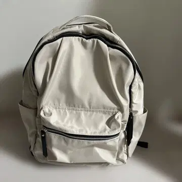 GLOBAL WORK 발수 경량 12 포켓 백팩 아이보리