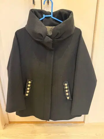 앤드러브 앤러브 펄 비쥬 페미닌 코트 블랙 M