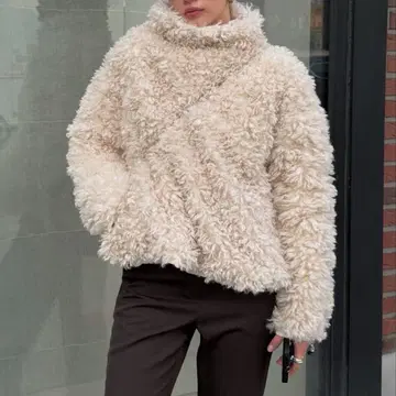 [ 미사용 ] khy 카이 SHAGGY FUR PULLOVER