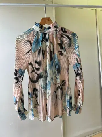 Sov. Sov. / 쉬폰 플리츠 블라우스