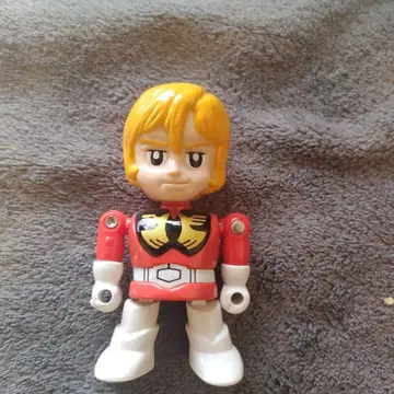 SD건담 크로스 자쿠 샤아