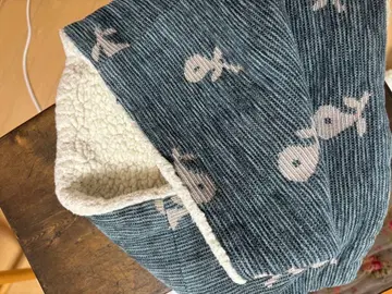 샐리 스콧 넥워머