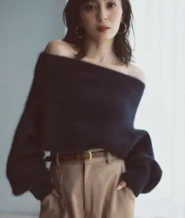 anuans 라쿤 폭스 오프숄더 니트 풀오버