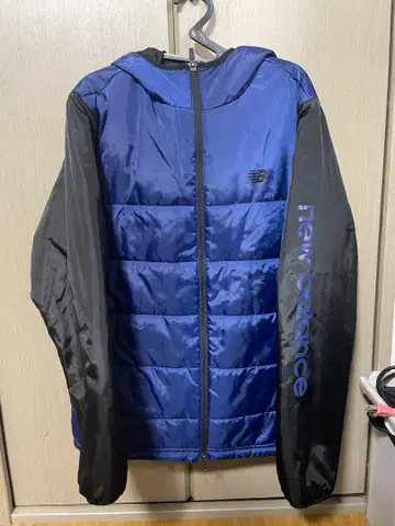 new balance 후드 부착 다운 자켓 L