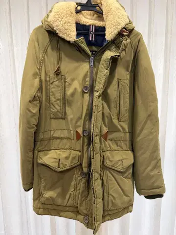 타미힐피거 다운 자켓