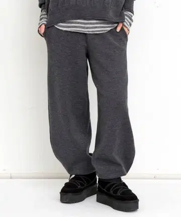 GOOD GRIEF! 굿그리프 배럴 팬츠