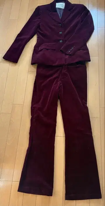 버건디 코듀로이 수트 세트