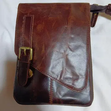 브라운 가죽 숄더백